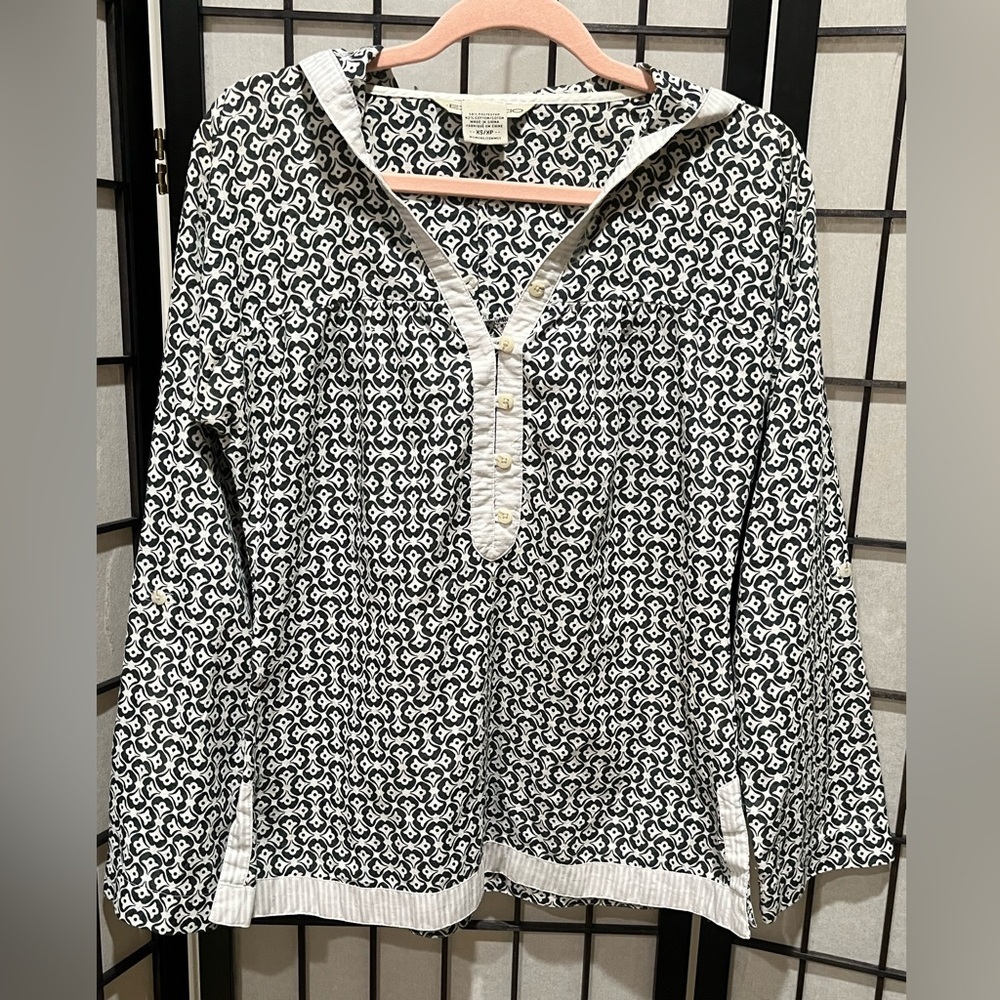 EXOFFICIO GEOMETRIC PRINT LONG SLEEVE TUNIC BLOUSE, WITH HOODIE WOMENS SZ XS
